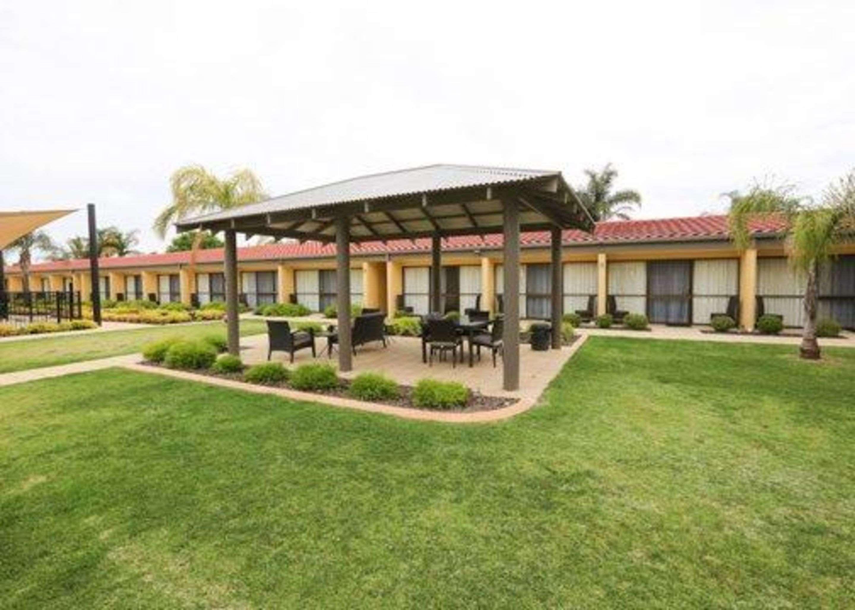 Comfort Inn Deakin Palms Mildura Exterior foto
